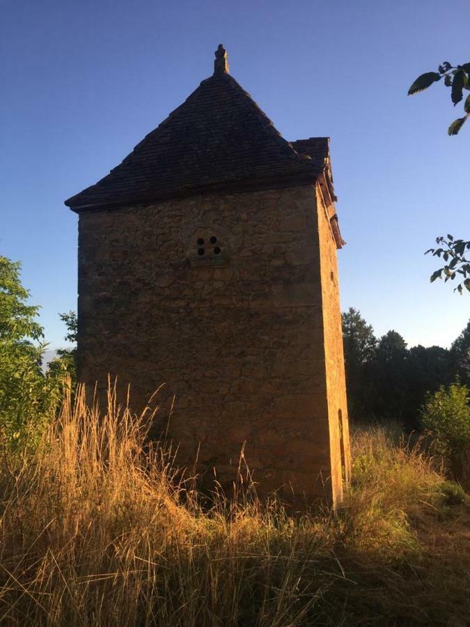 Location De Vacances A Gourdon En Bouriane Eksteriør billede
