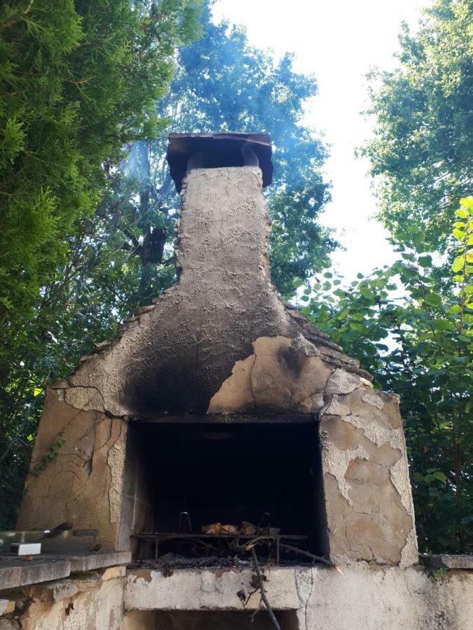 Location De Vacances A Gourdon En Bouriane Eksteriør billede